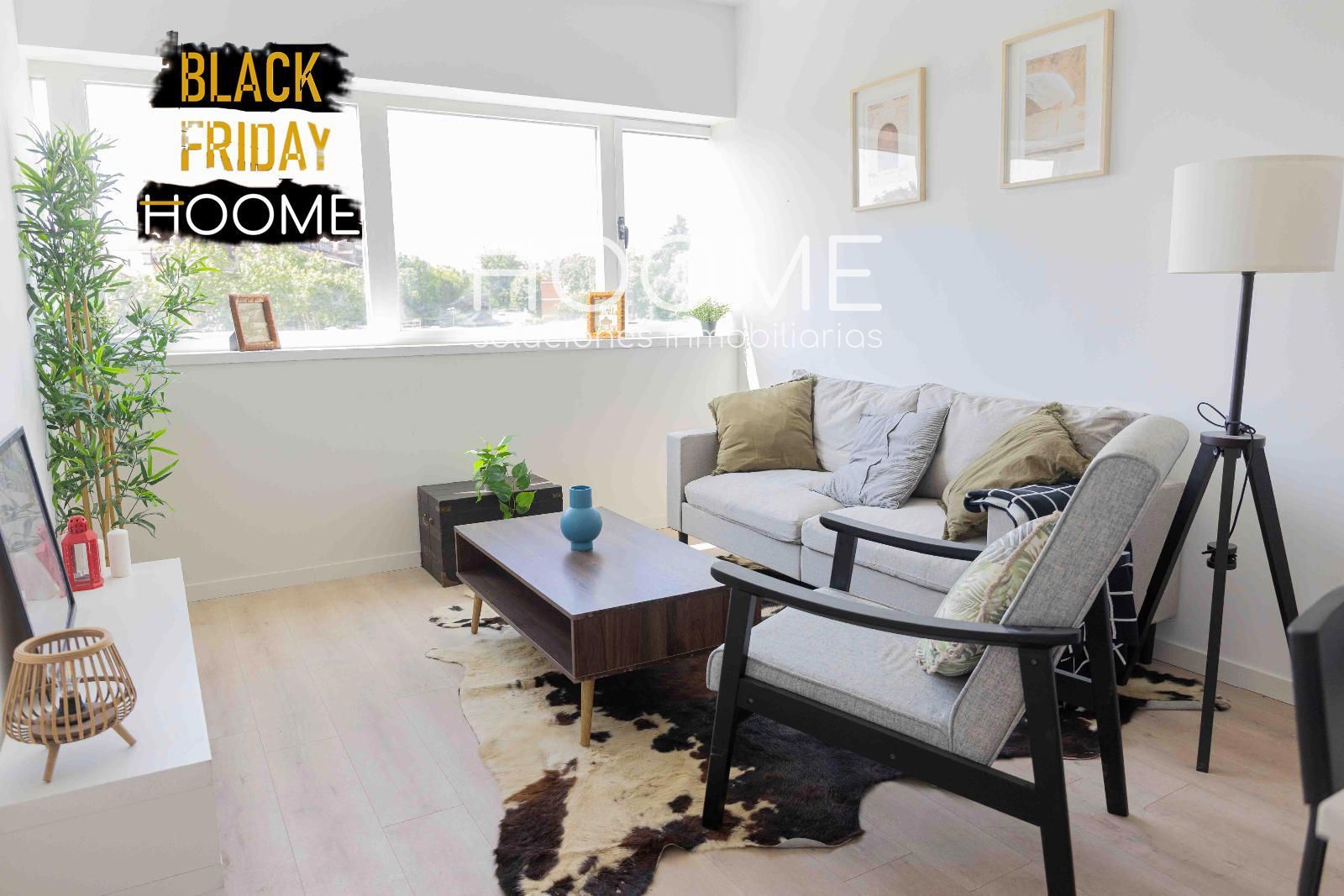 Living room of Flat for sale in  Madrid Capital  with Air Conditioner, Heating and Parquet flooring