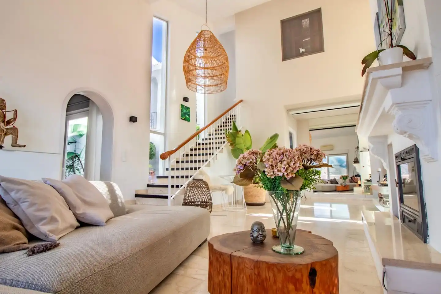 Sala de estar de Casa o chalet en venta en Almuñécar con Aire acondicionado, Terraza y Trastero