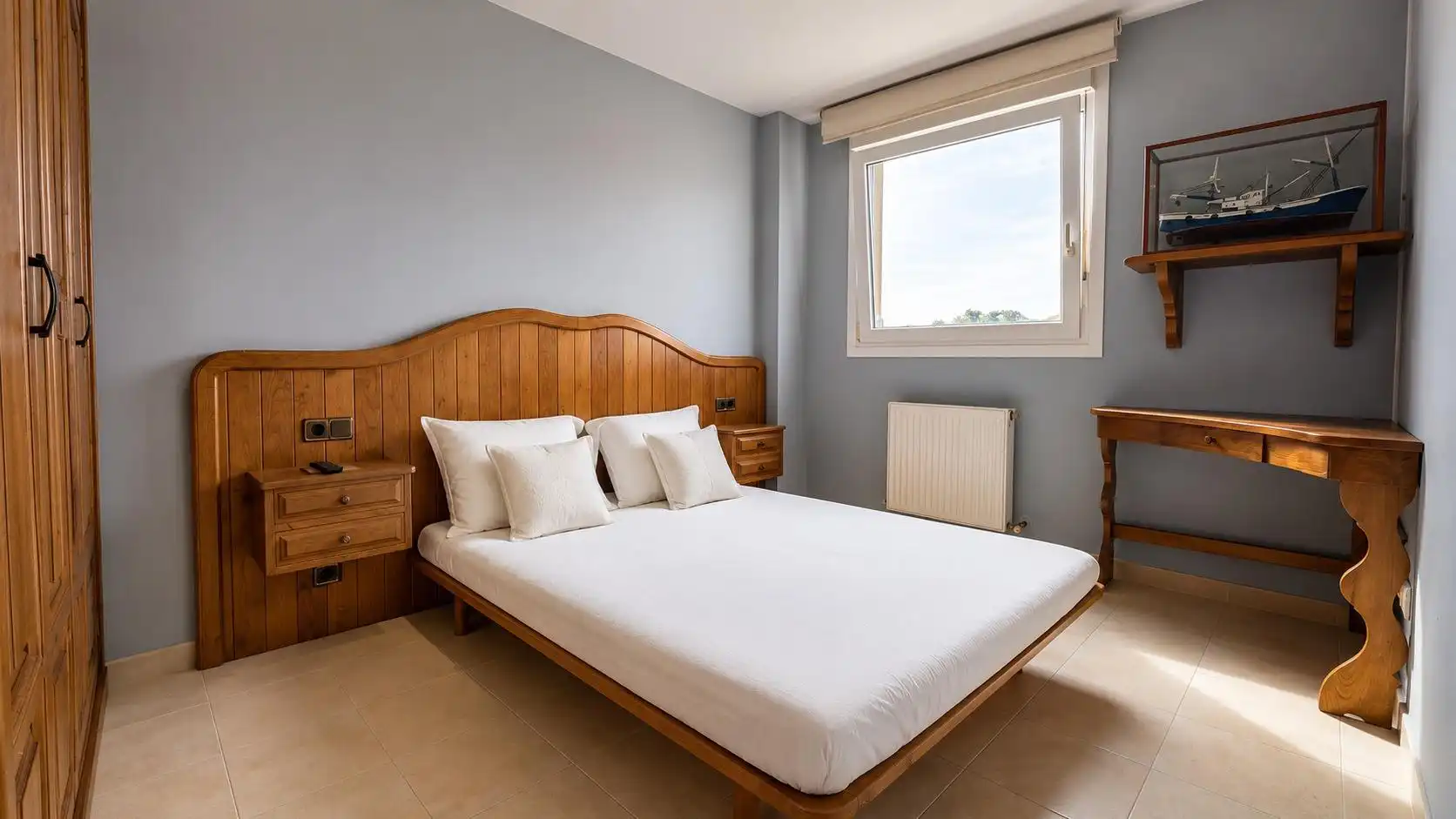 Dormitori de Apartament en venda en Comillas (Cantabria) amb Calefacció i Traster