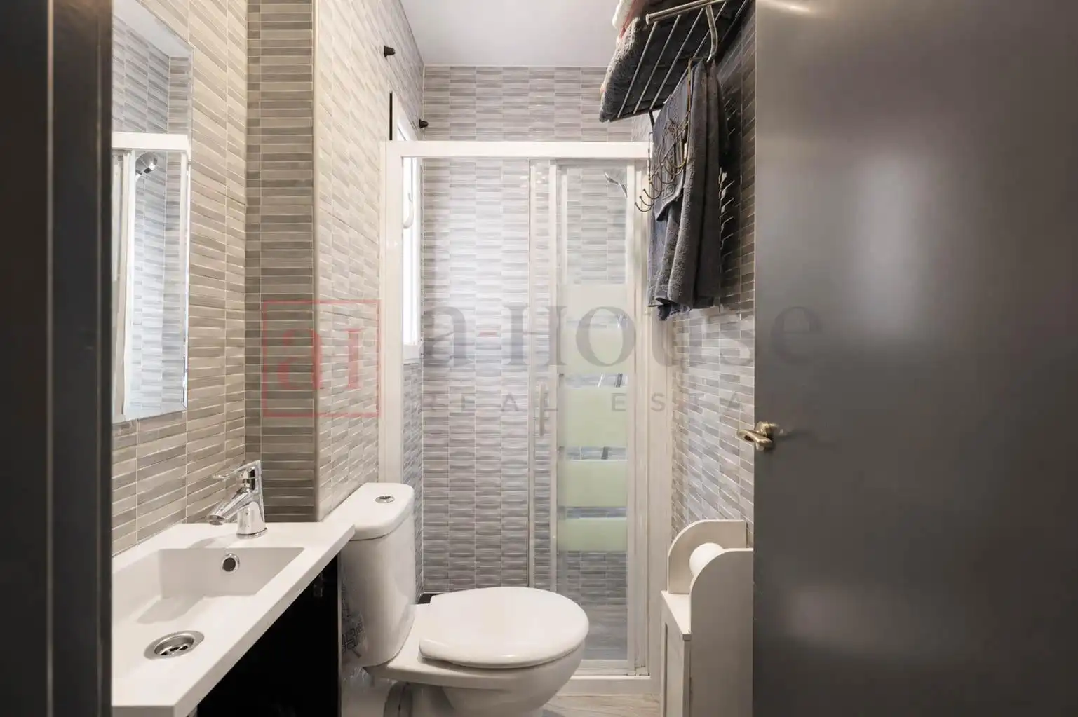 Baño de Piso en venta en Madrid con Aire acondicionado y Calefacción