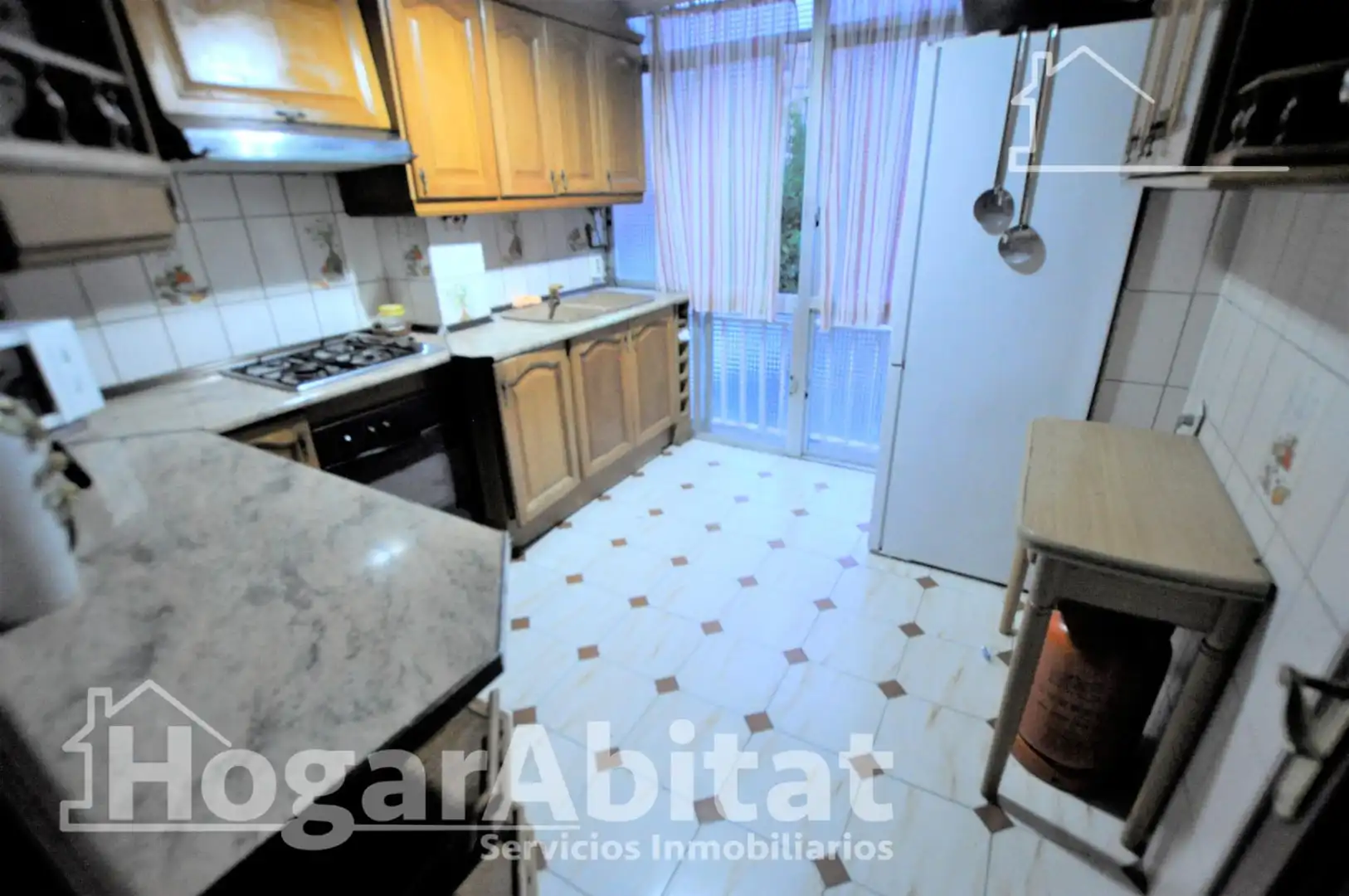 Kitchen of Flat for sale in Valencia  with Air Conditioner, Heating and Terrace