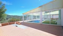 Schwimmbecken von Haus oder Chalet zum verkauf in Sedella mit Terrasse