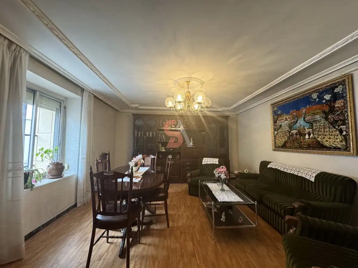 Sala d'estar de Casa o xalet en venda en Renedo de Esgueva amb Calefacció