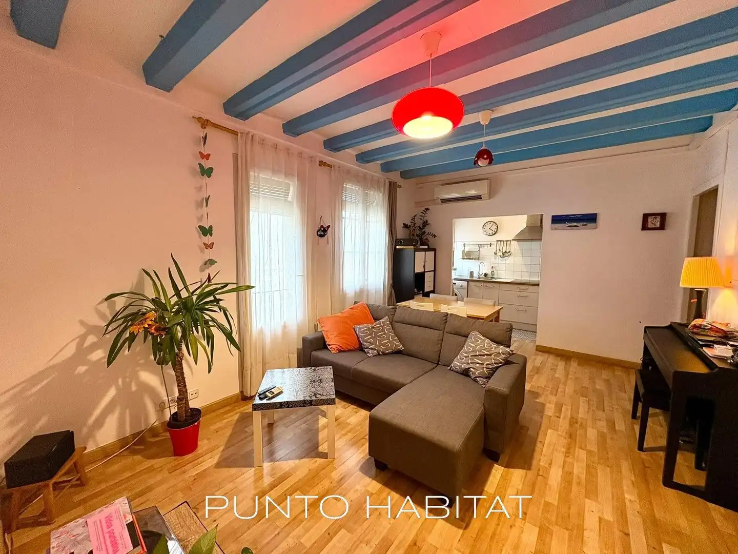 Sala de estar de Piso en venta en Barcelona con Aire acondicionado, Parquet y Balcón
