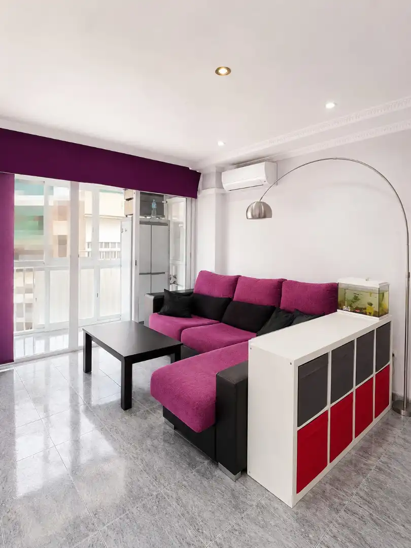 Sala de estar de Piso en venta en El Prat de Llobregat con Aire acondicionado, Calefacción y Balcón