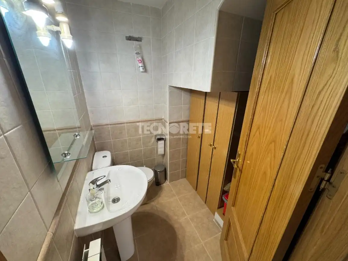 Casa aparellada amb terrassa en venda a Yunquera de Henares, imagen 8