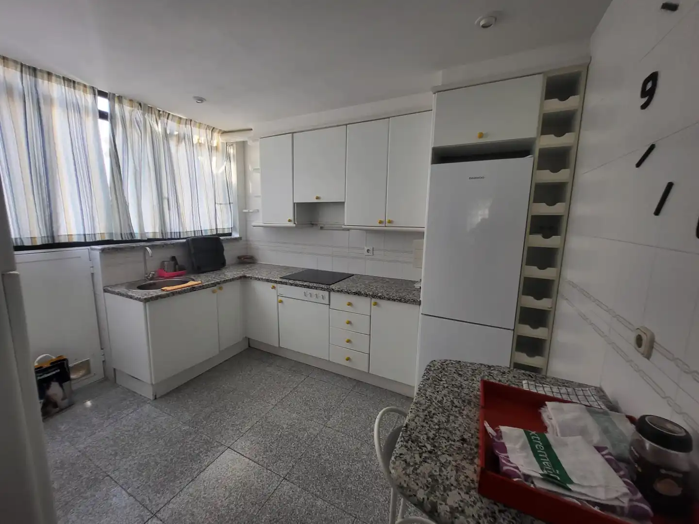 Apartment with lift to rent in Avenida de Hernán Cortés, imagen 8