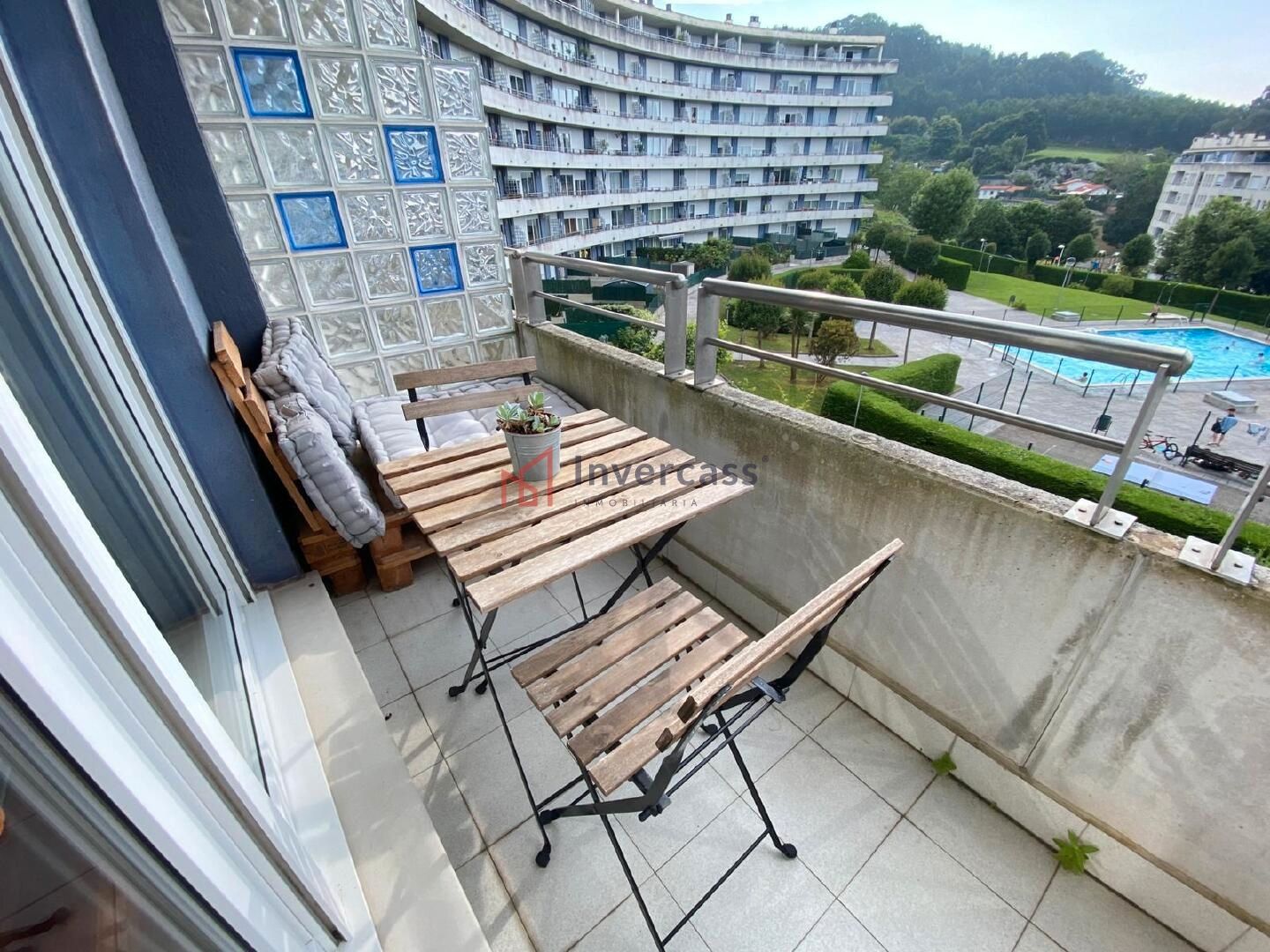 Terraza de Piso en venta en Castro-Urdiales con Calefacción y Piscina comunitaria