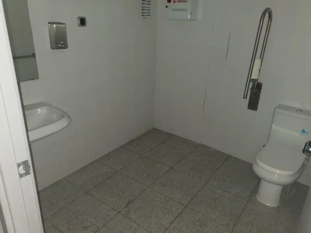 Local comercial en venda a Calle Amador de los Ríos 38, imagen 5