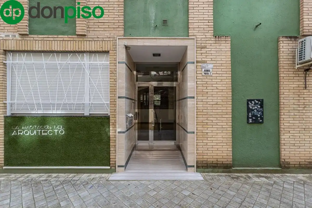Exterior view of Flat for sale in Granada