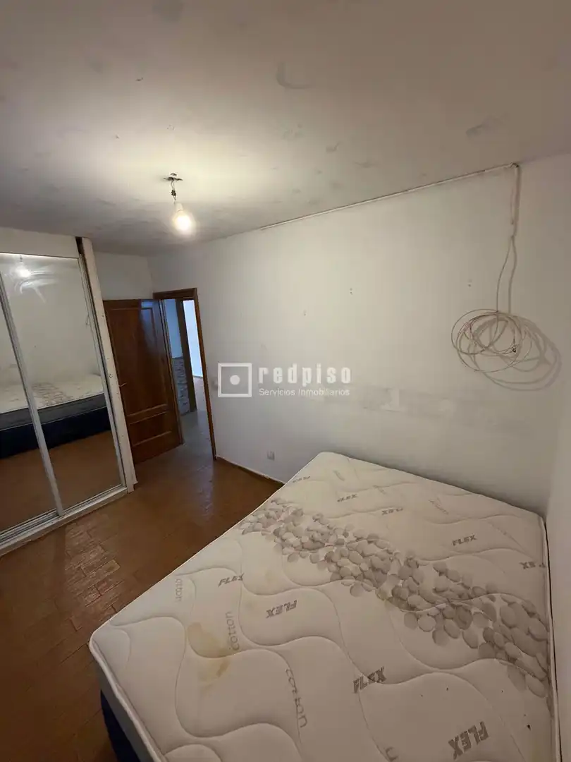 Habitación de Piso en venta en Torrejón de Ardoz con Jardín privado, Terraza y Trastero