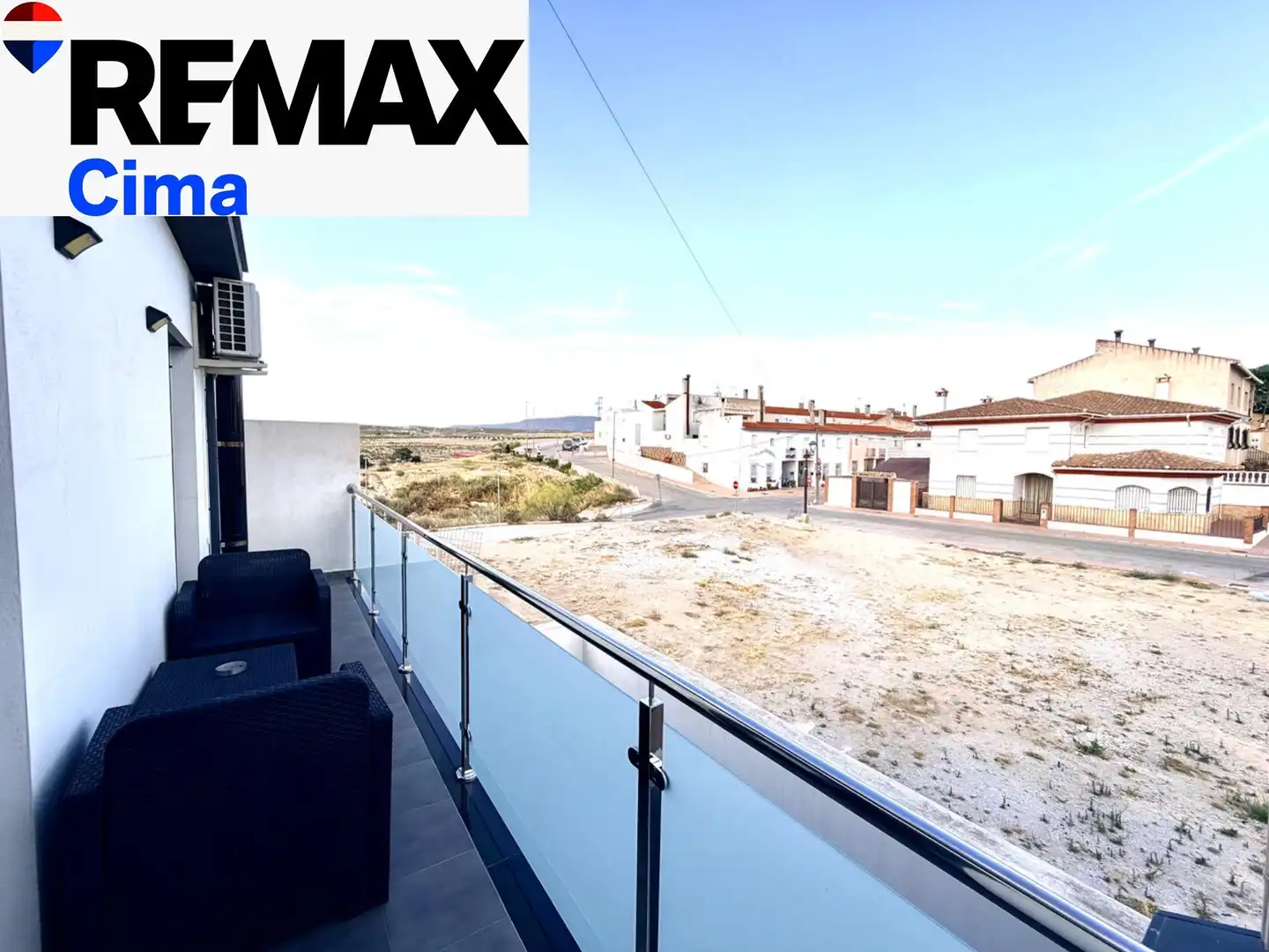 Vista exterior de Casa o chalet en venta en Cúllar con Calefacción, Terraza y Trastero