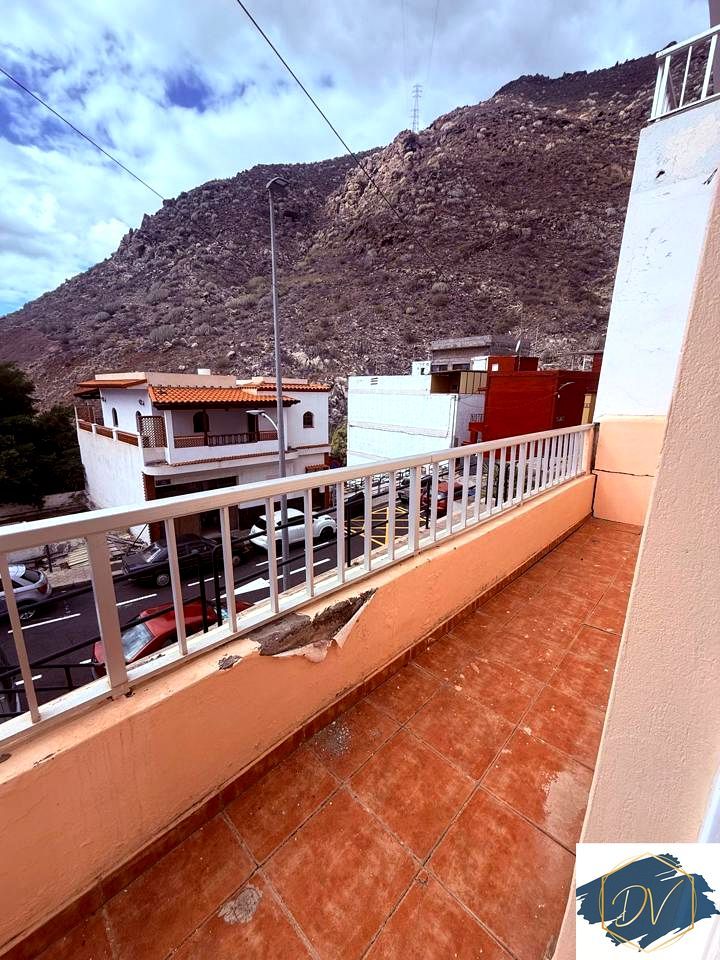 Vista exterior de Casa o xalet en venda en  Santa Cruz de Tenerife Capital amb Moblat i Balcó