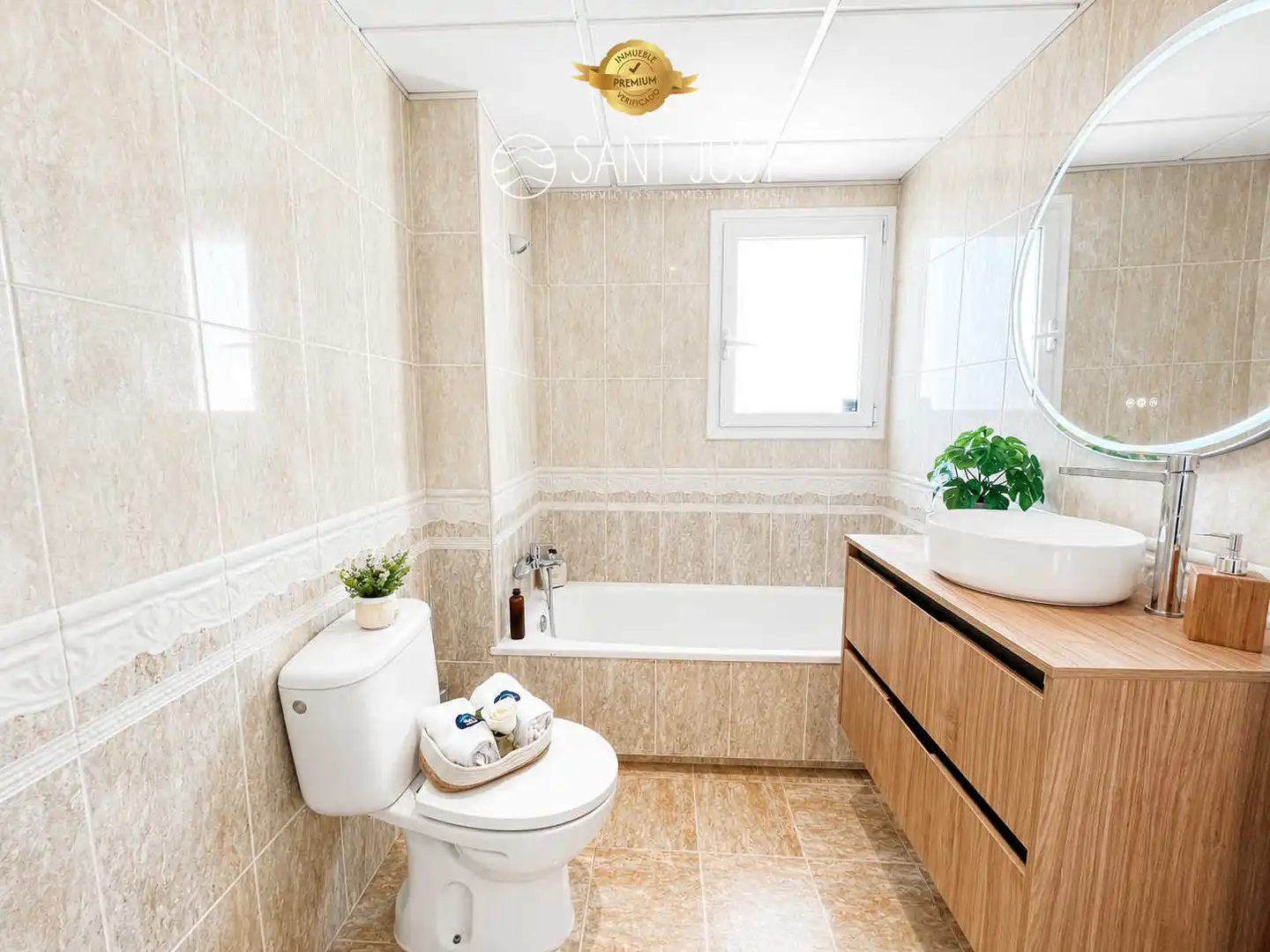 Baño de Ático en venta en Salou con Aire acondicionado, Terraza y Amueblado