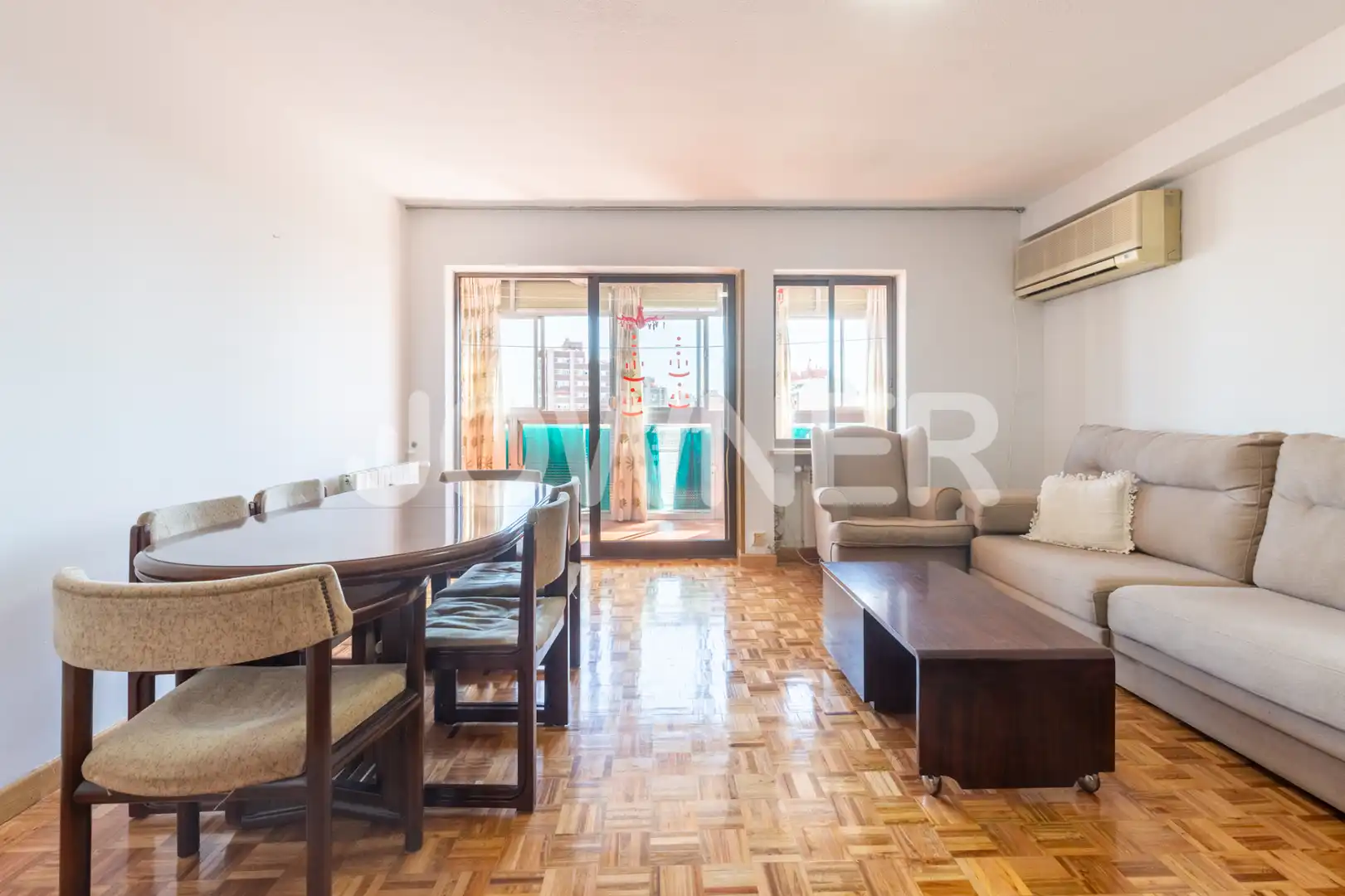 Living room of Flat for rent in Madrid  with Air Conditioner, Heating and Terrace