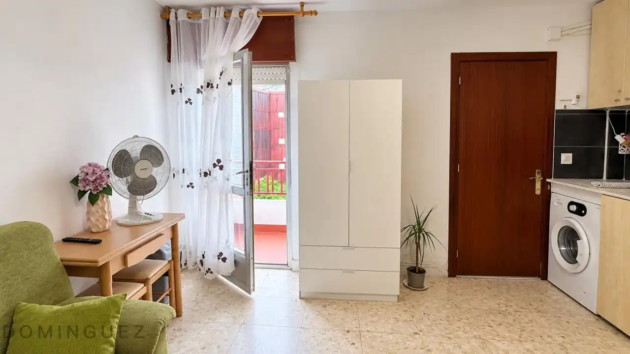 Bedroom of Study for rent in Marín, Pontevedra