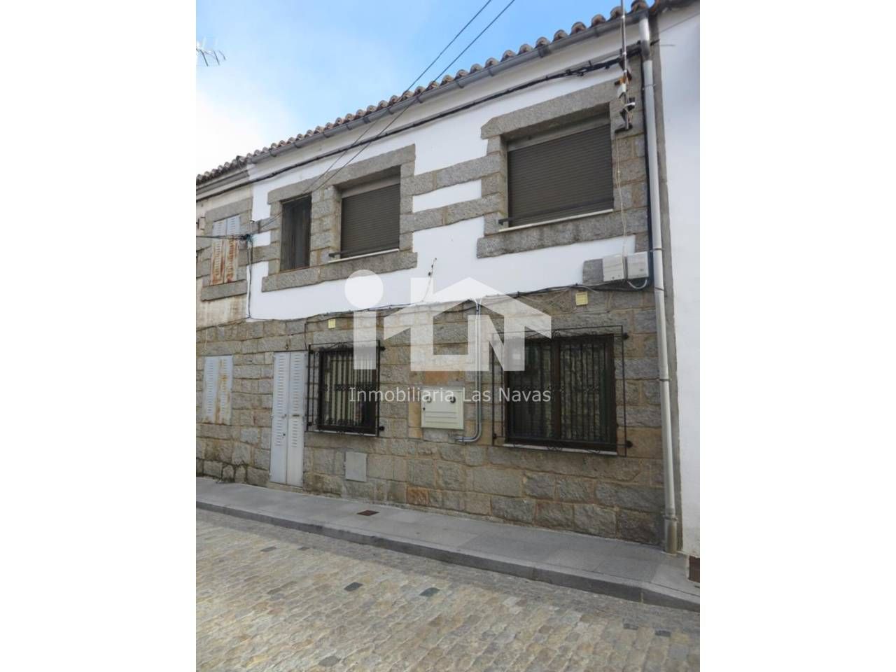 Exterior view of Flat for sale in Navalperal de Pinares  with Heating