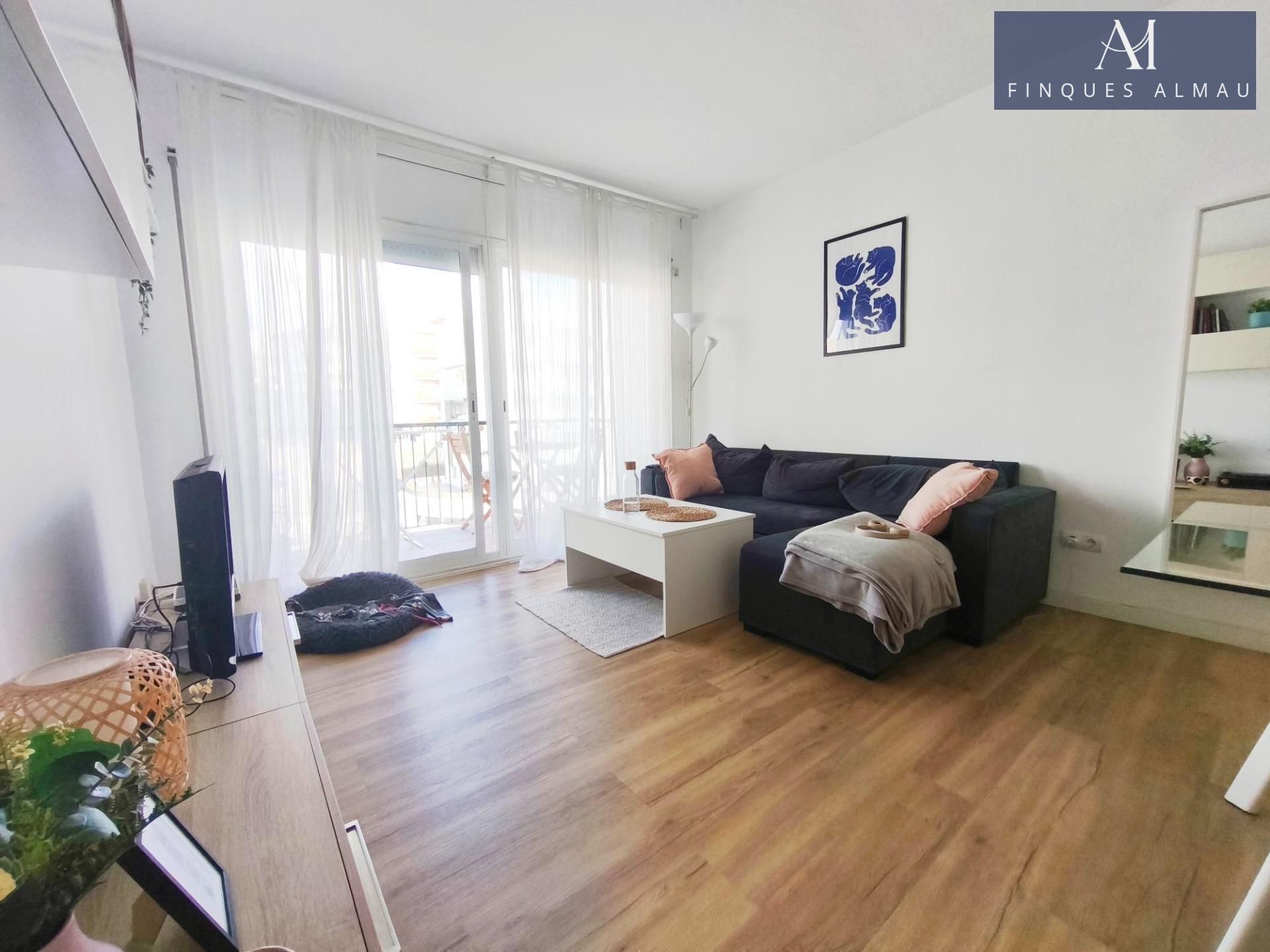 Sala de estar de Piso en venta en Sitges con Aire acondicionado, Parquet y Terraza