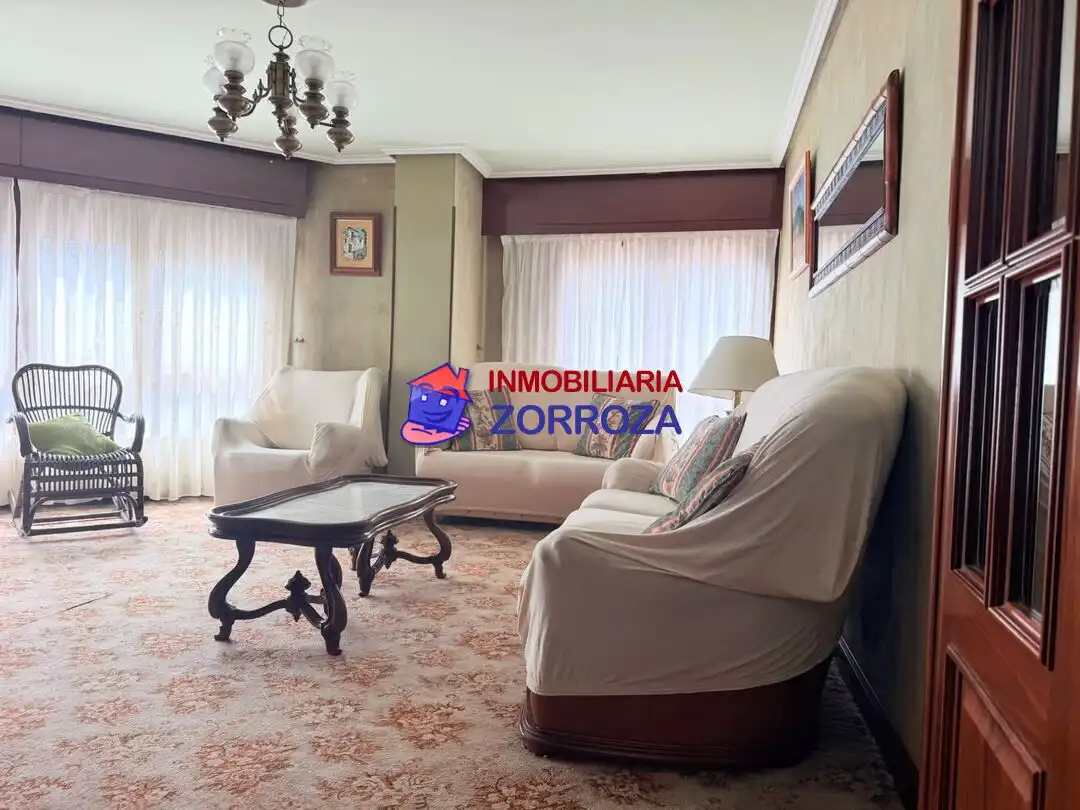 Living room of Flat for sale in Bilbao   with Heating, Storage room and Balcony