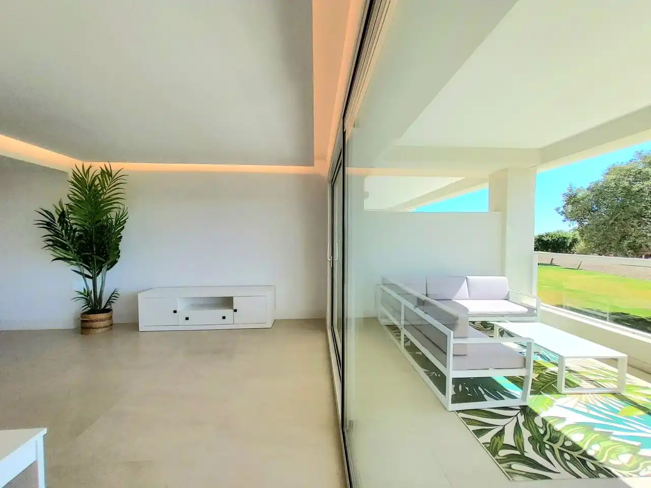 Terraza de Apartamento en venta en Sotogrande con Aire acondicionado, Terraza y Amueblado
