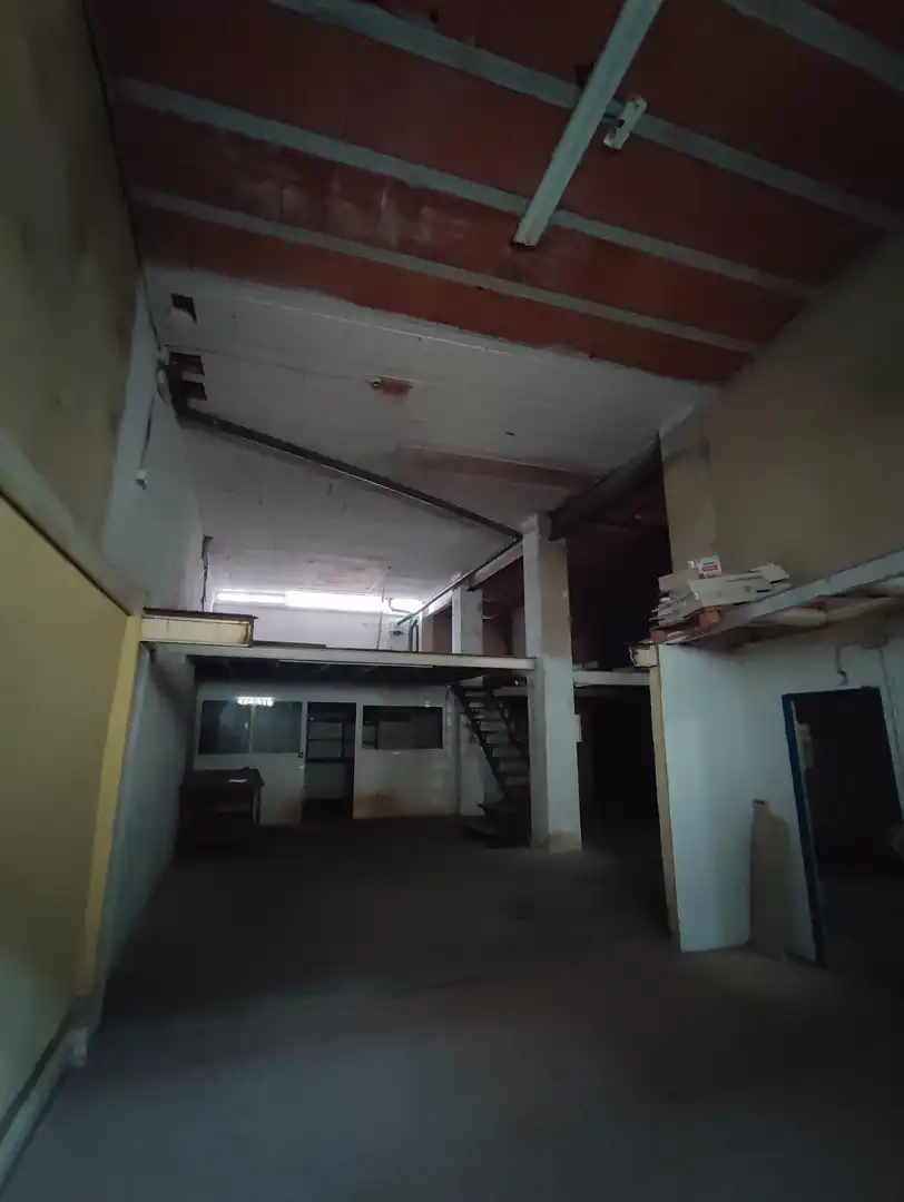 Edificio en venta en La Bisbal del Penedès