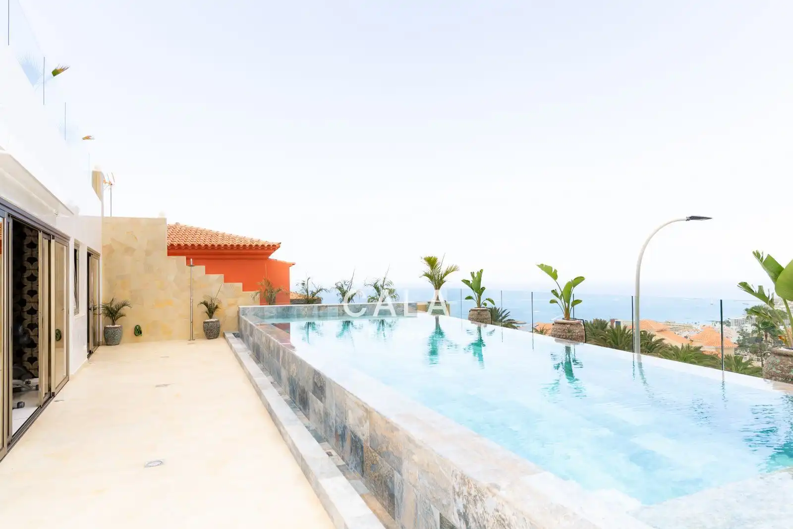 Swimming pool of Houses for sale in Adeje  with Air Conditioner, Heating and Terrace