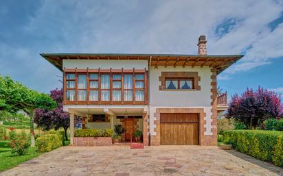 Vista exterior de Casa o xalet en venda en Ultzama amb Calefacció, Parquet i Traster