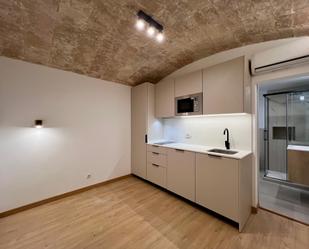 Kitchen of Study for sale in  Barcelona Capital  with Air Conditioner, Parquet flooring and Terrace