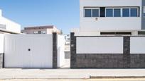 Exterior view of Single-family semi-detached for sale in La Pobla de Vallbona