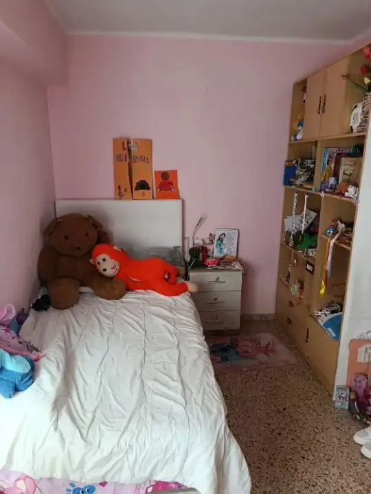 Habitación de Piso en venta en Gilet con Aire acondicionado, Calefacción y Amueblado