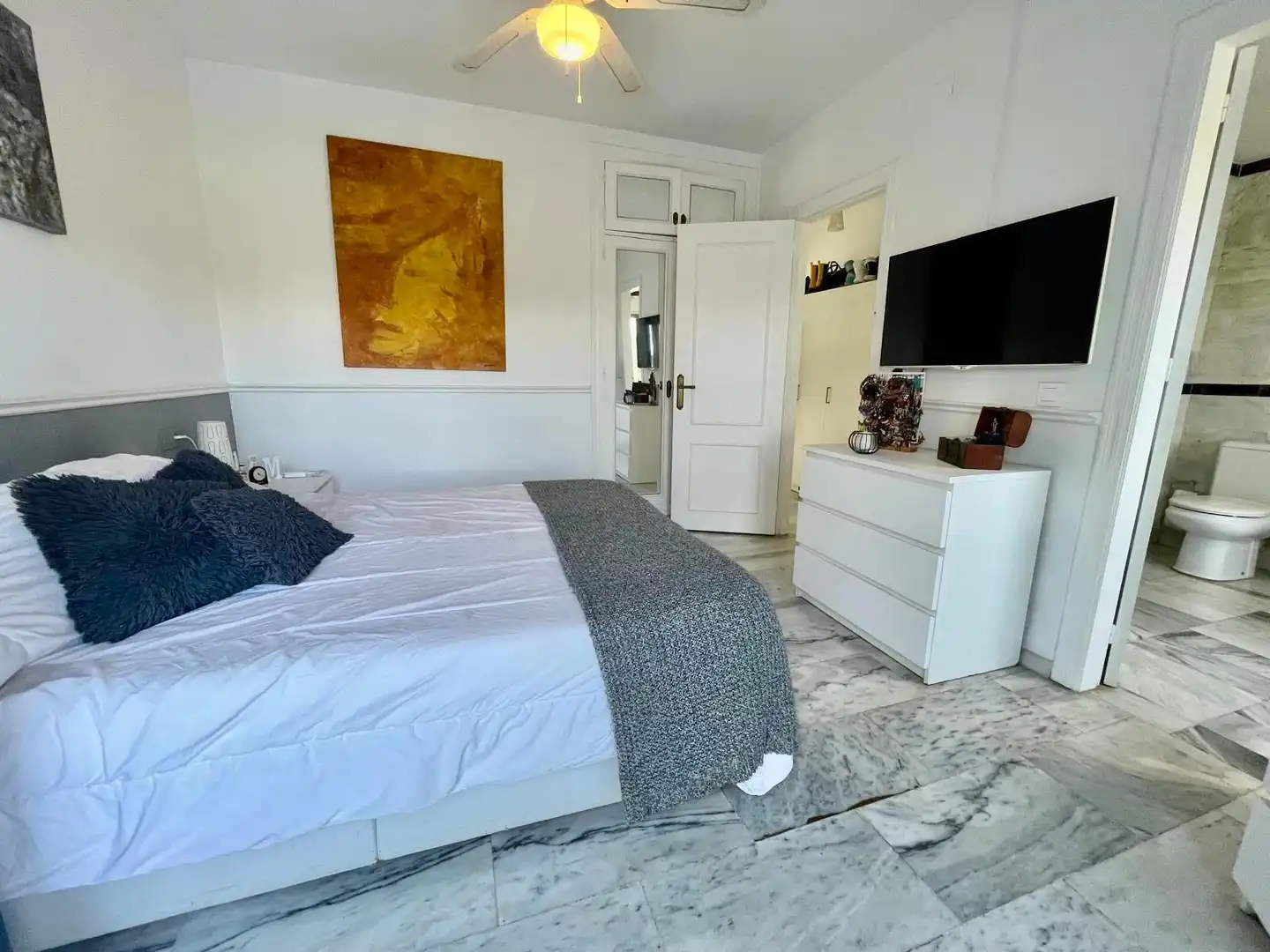 Dormitori de Casa adosada en venda en Benalmádena amb Aire condicionat, Jardí privat i Terrassa