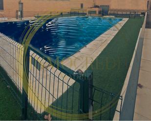Piscina de Pis en venda en Parla amb Calefacció, Jardí privat i Parquet