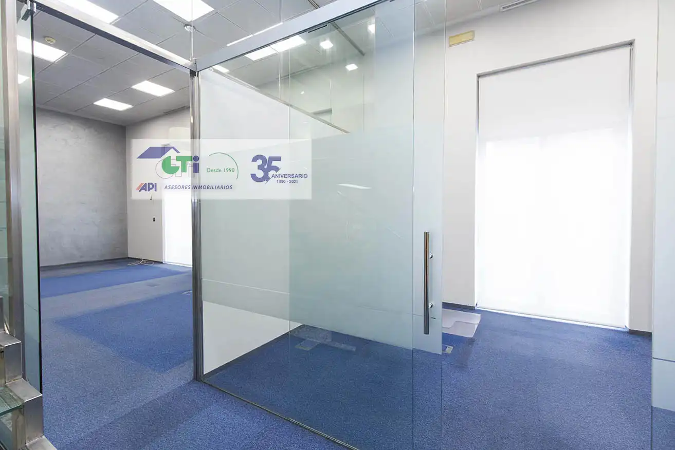 Office space to rent in COSO, imagen 30