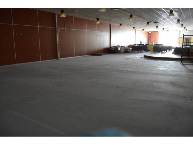 Local comercial en Alquiler en N-2 en Alcarràs