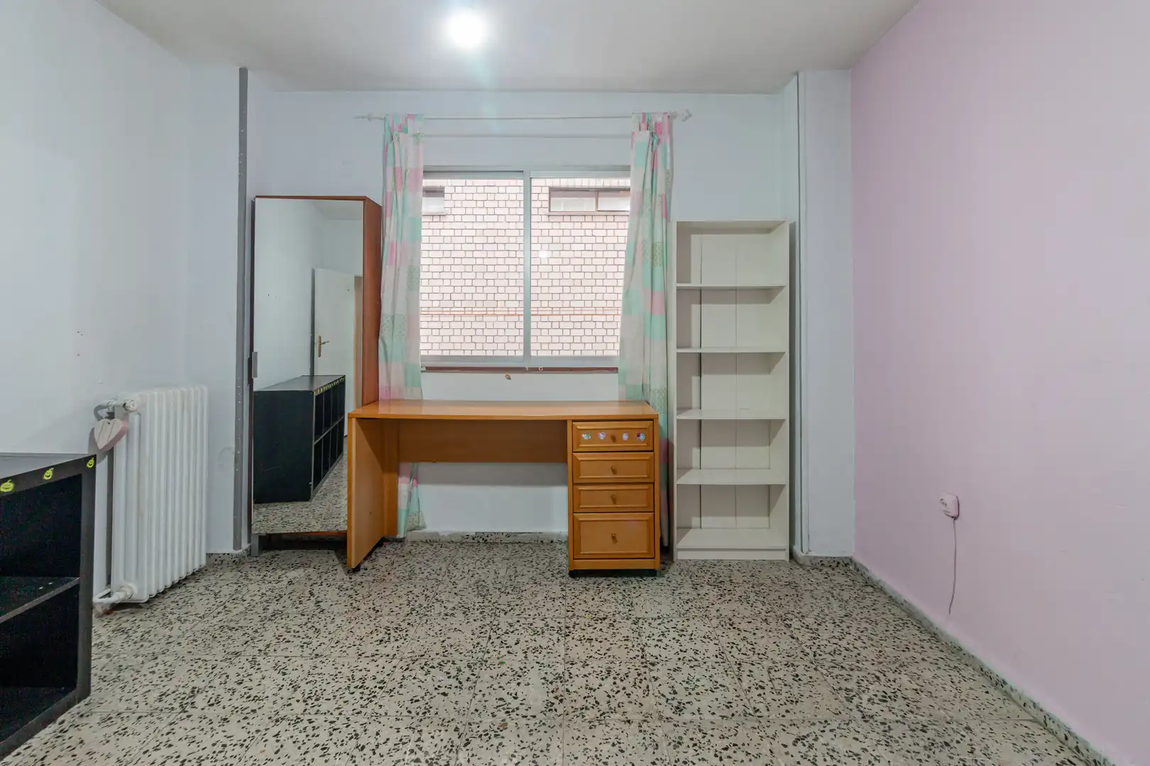 Habitación de Piso en venta en Madrid con Calefacción