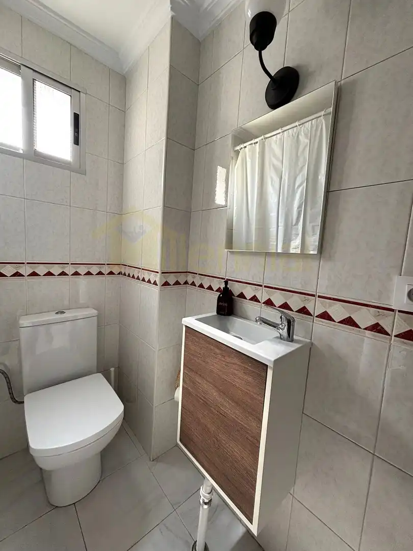 Bathroom of Flat for sale in Lora del Río  with Terrace