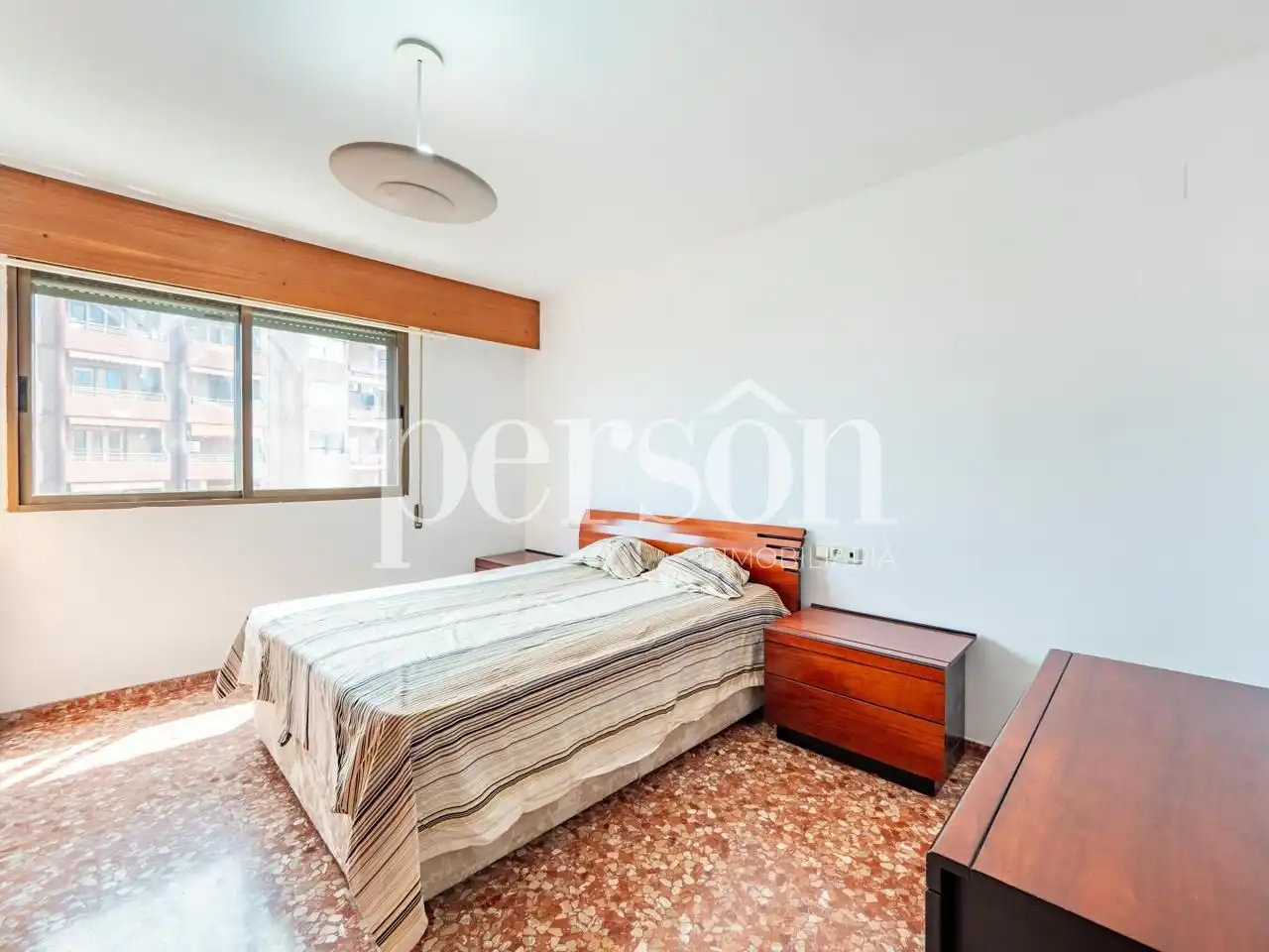 Habitación de Piso de alquiler en Valencia con Aire acondicionado, Parquet y Amueblado