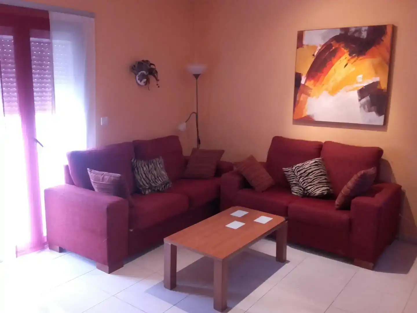 Sala d'estar de Casa adosada en venda en San Roque amb Balcó