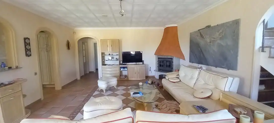 Sala d'estar de Casa o xalet en venda en Mont-roig del Camp amb Aire condicionat, Calefacció i Jardí privat