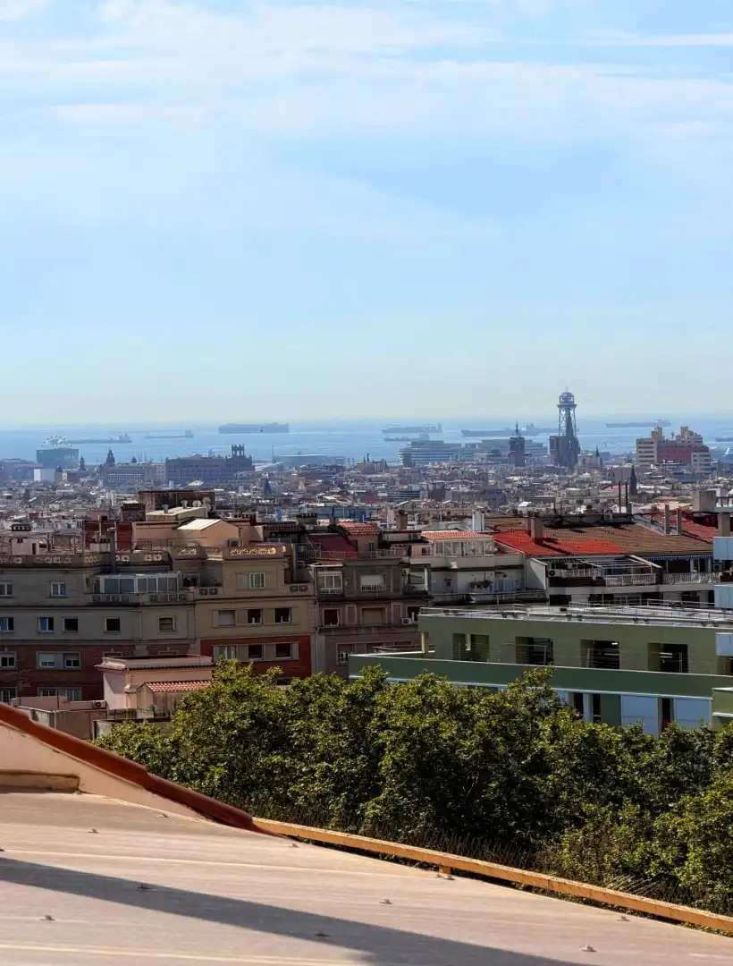 Außenansicht von Wohnung zum Verkauf in Barcelona mit Klimaanlage, Heizung und Terrasse