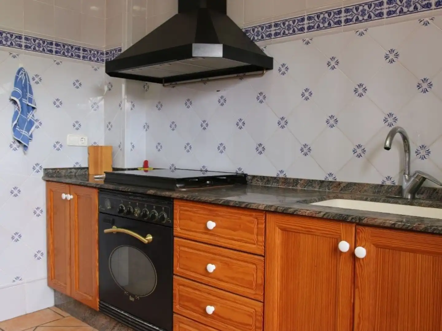 Küche von Country house zum Verkauf in Alboraya mit Privatgarten, Terrasse und Abstellraum