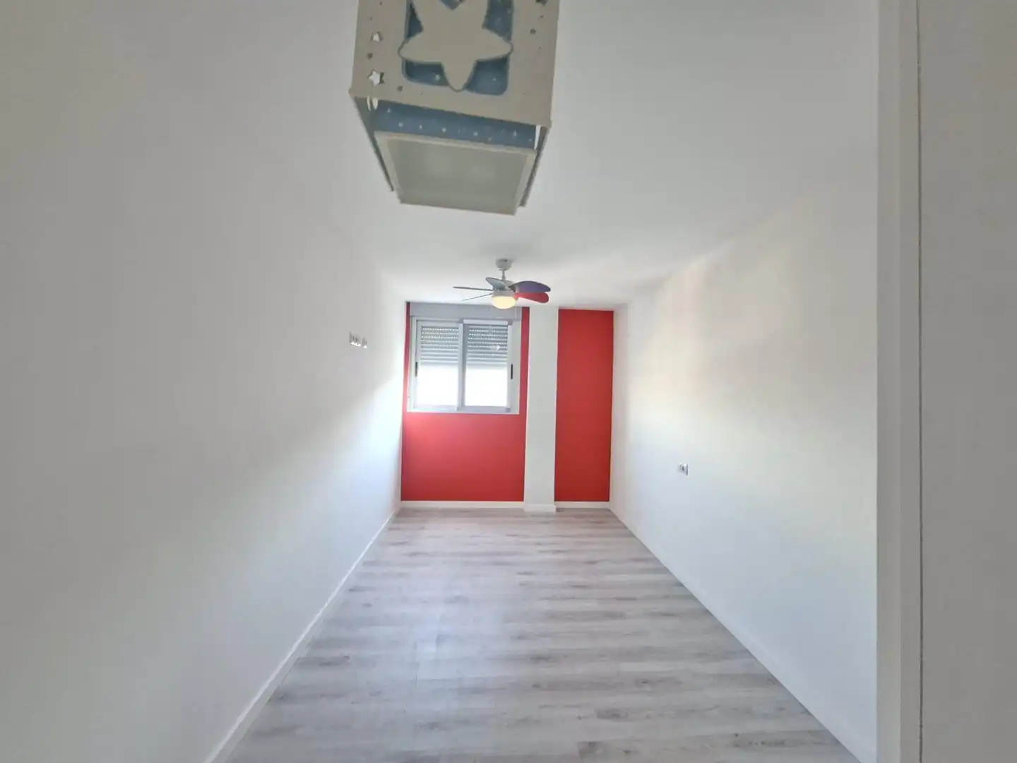 Habitación de Ático de alquiler en Aldaia con Aire acondicionado, Parquet y Terraza