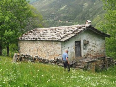 Casa amb jardí en venda a Lugar Trueba 160