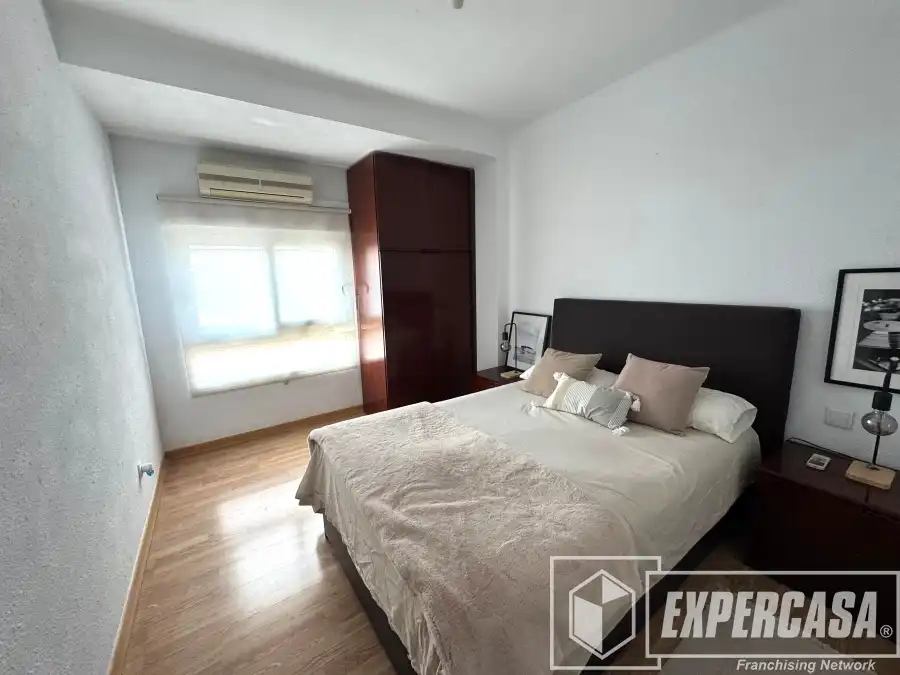 Bedroom of Flat for sale in Burjassot