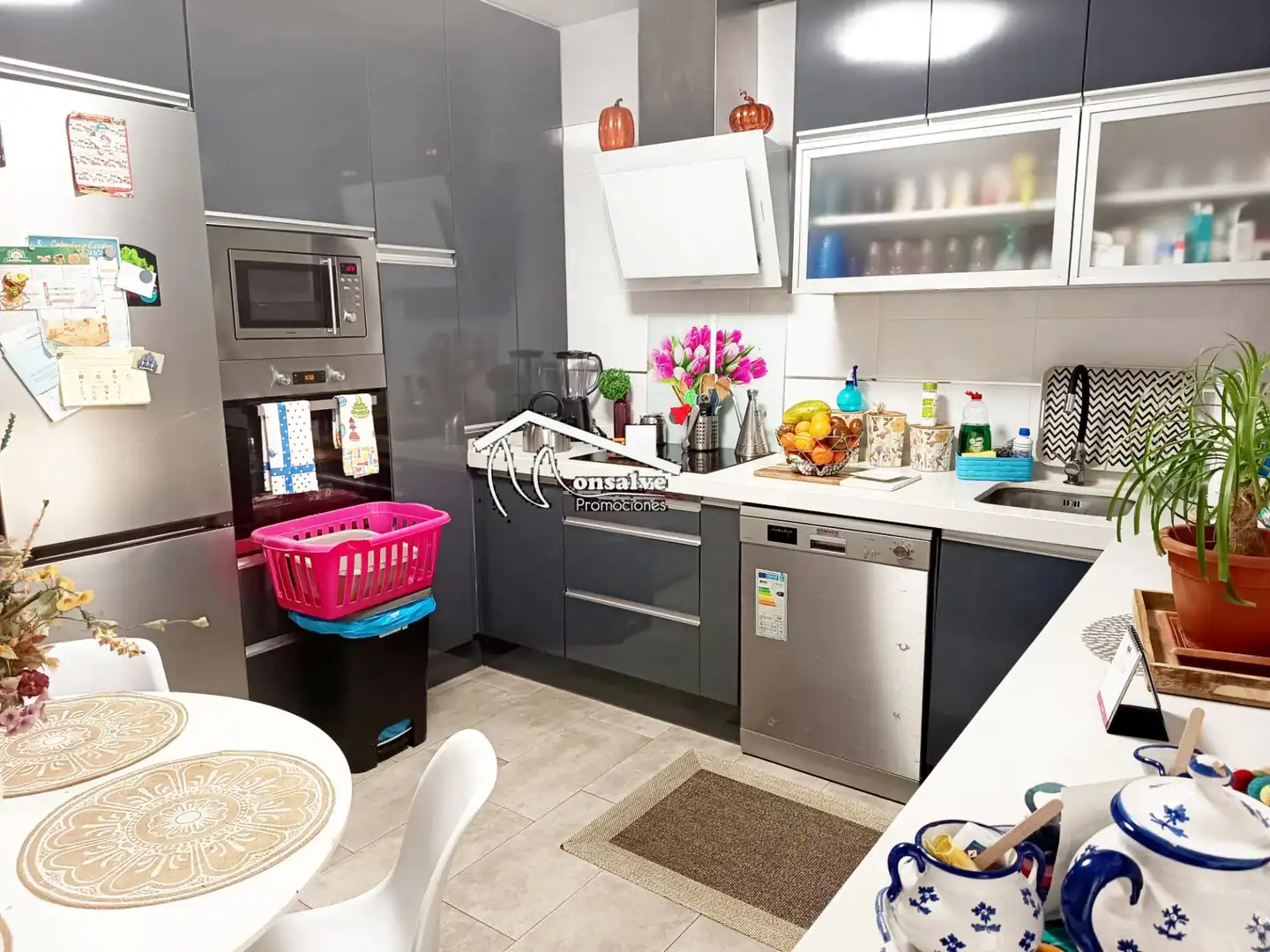 Cocina de Casa adosada en venta en Yeles con Aire acondicionado, Calefacción y Jardín privado