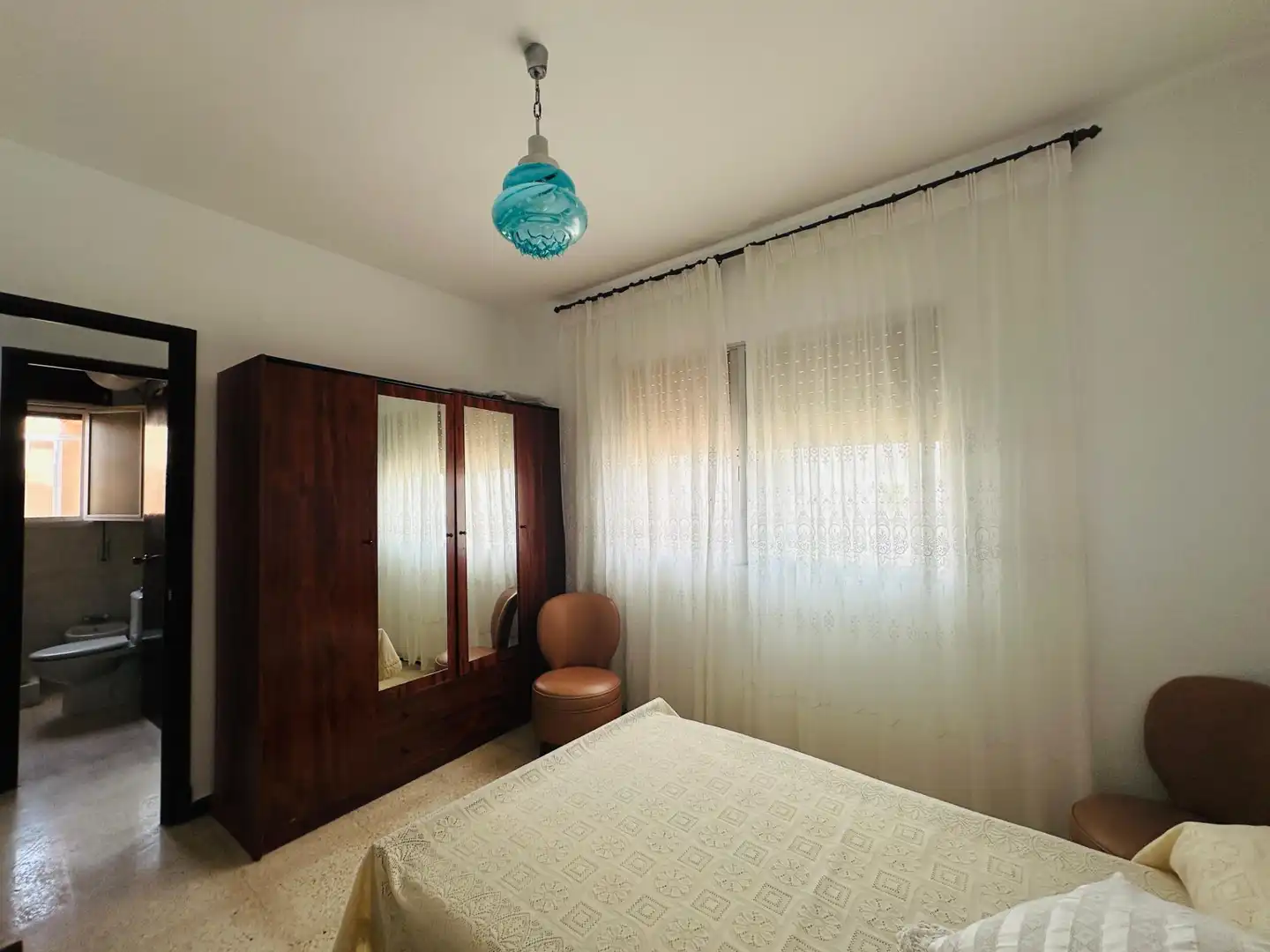 Dormitori de Casa o xalet en venda en Sant Jaume d'Enveja amb Jardí privat i Moblat