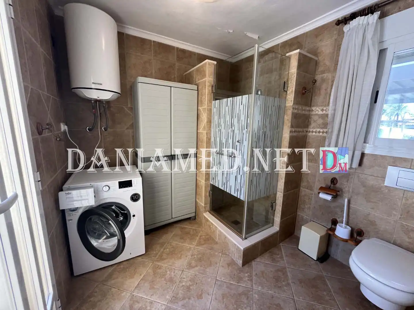 Badezimmer von Haus oder Chalet zum Verkauf in Dénia mit Klimaanlage, Heizung und Privatgarten