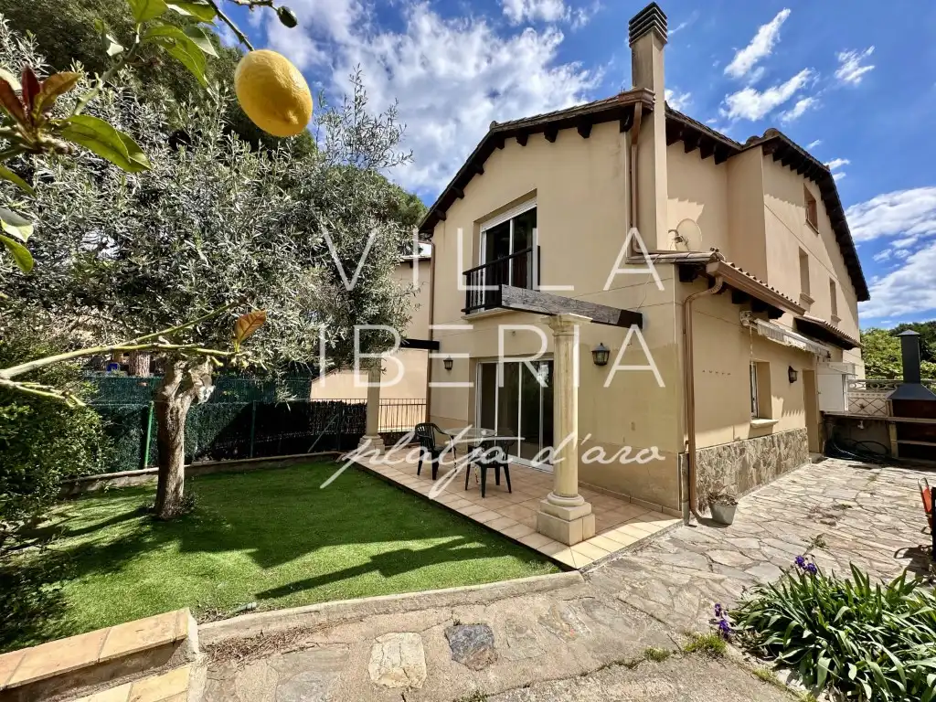 Garden of Houses for sale in Castell d'Aro, Platja d'Aro i s'Agaró  with Air Conditioner, Heating and Private garden