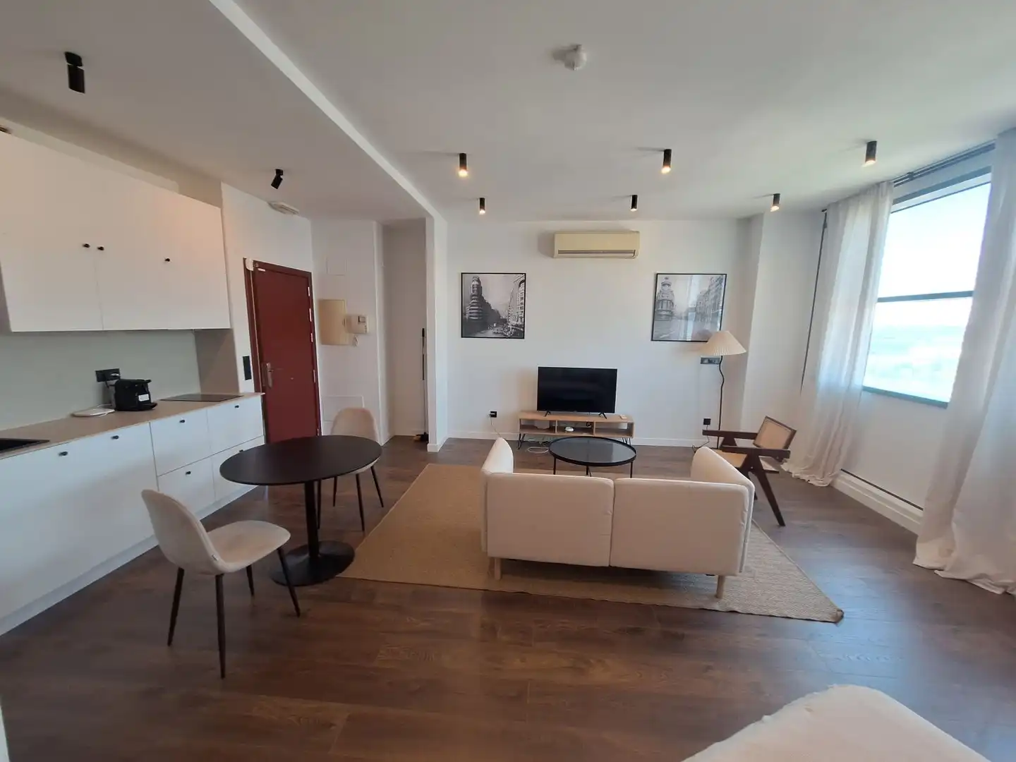 Wohnzimmer von Wohnung zur Miete in San Sebastián de los Reyes mit Klimaanlage, Heizung und Möbliert