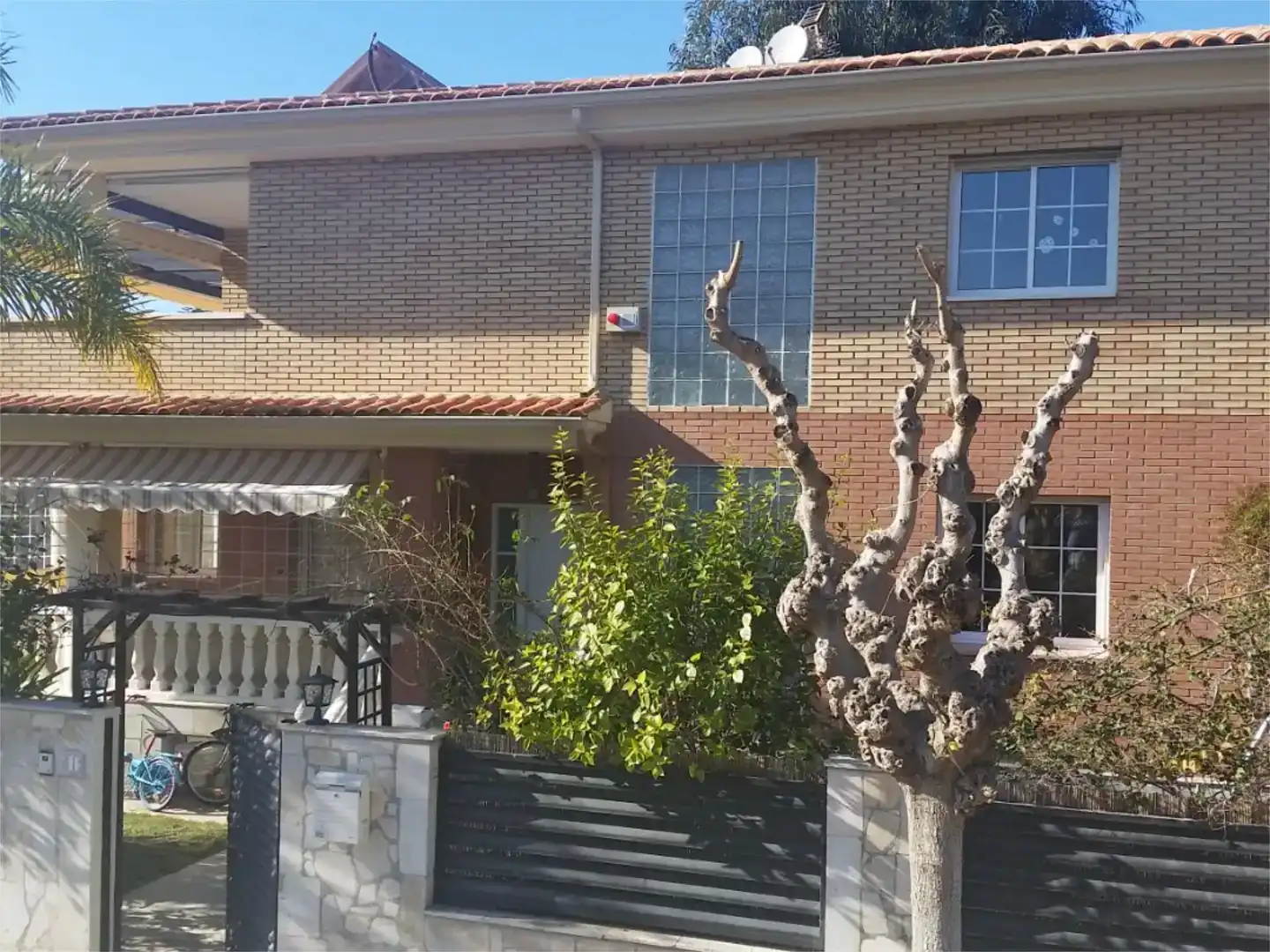 Vista exterior de Casa o chalet en venta en Cambrils con Aire acondicionado y Balcón